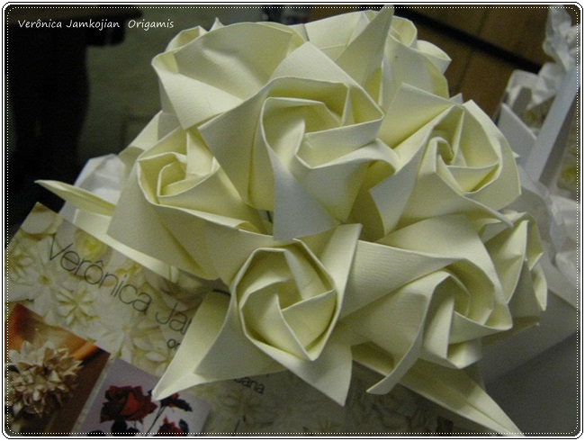 bouquet-de-origami-com-rosas-amarelinhas