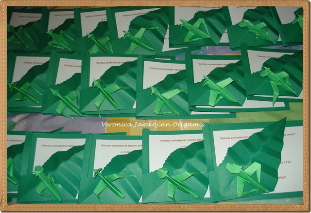 convite-gafanhoto-na-folha-origami-festa-jardim